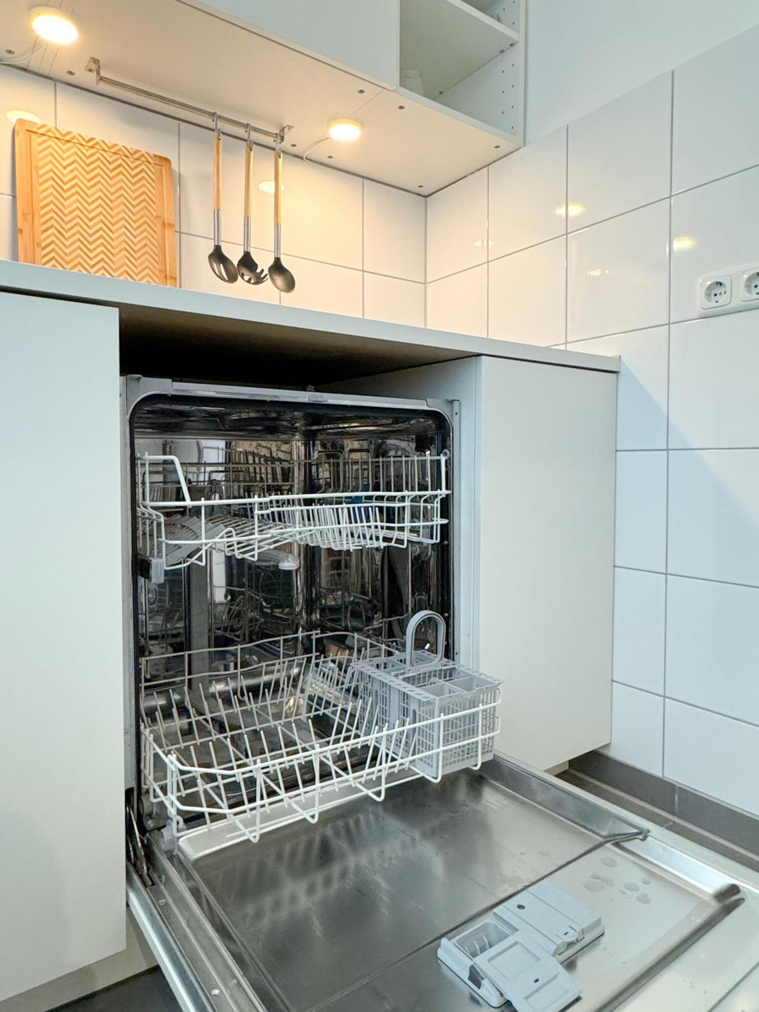 Moderne City-wohnung Mit Self Check-in Und Free Wifi Im Zentrum *