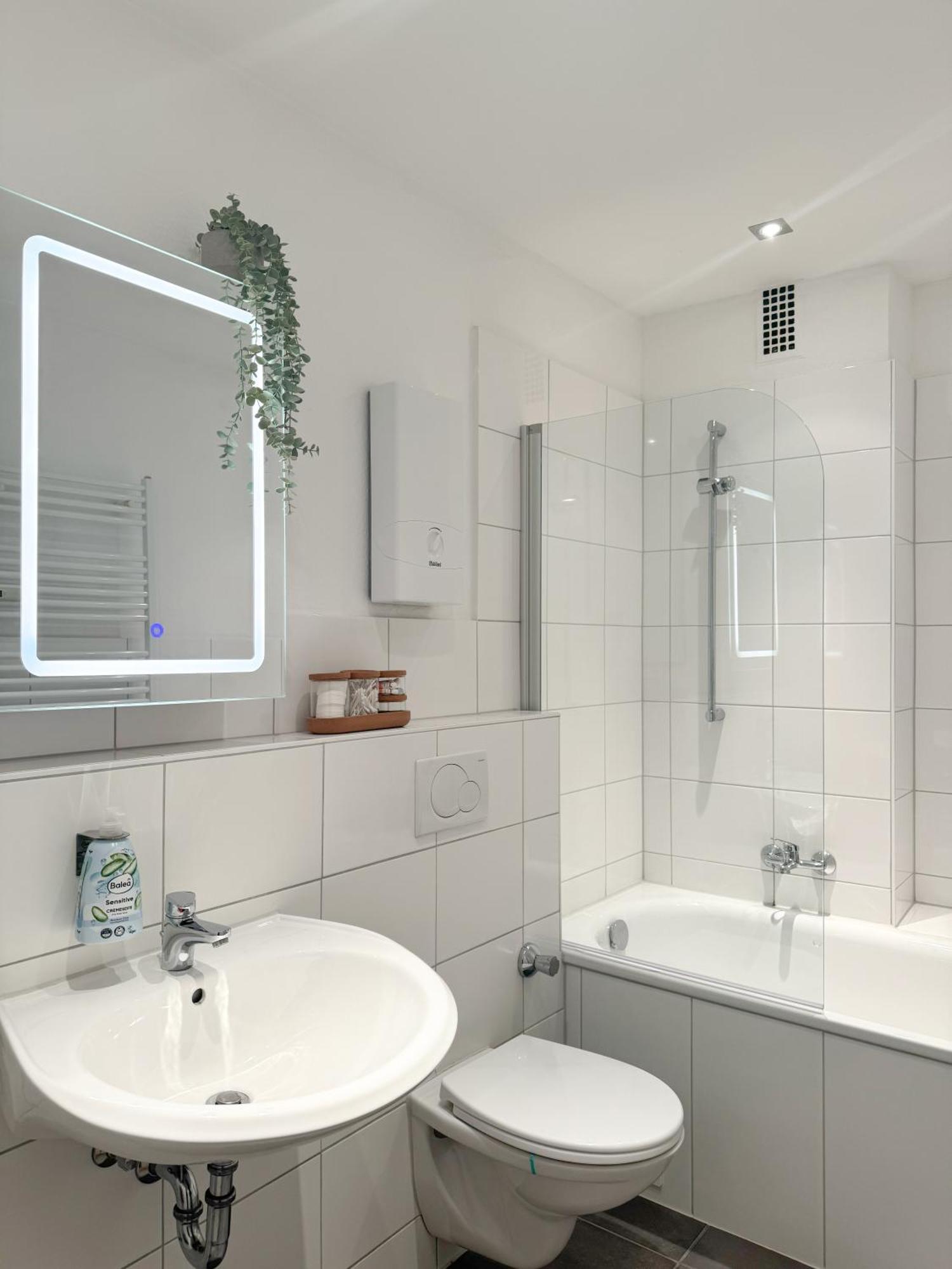 Apartment Moderne City-wohnung Mit Self Check-in Und Free Wifi Im Zentrum *